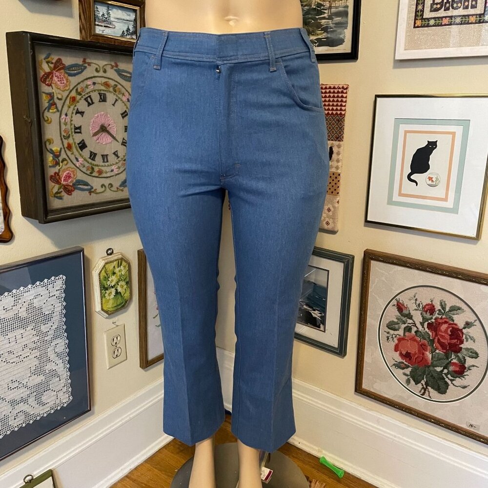 Vintage Womens Comfort Action Sports Ankle Length Light Blue Jeans Size 36 x 32